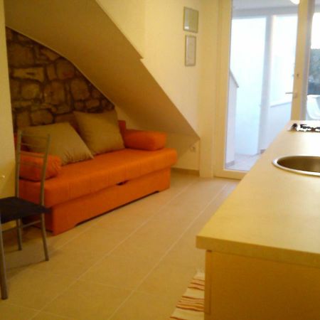 Volat Apartments Betina  Exterior photo