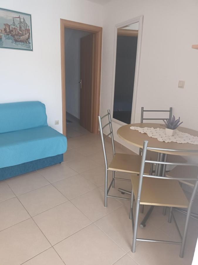 Volat Apartments Betina  Exterior photo